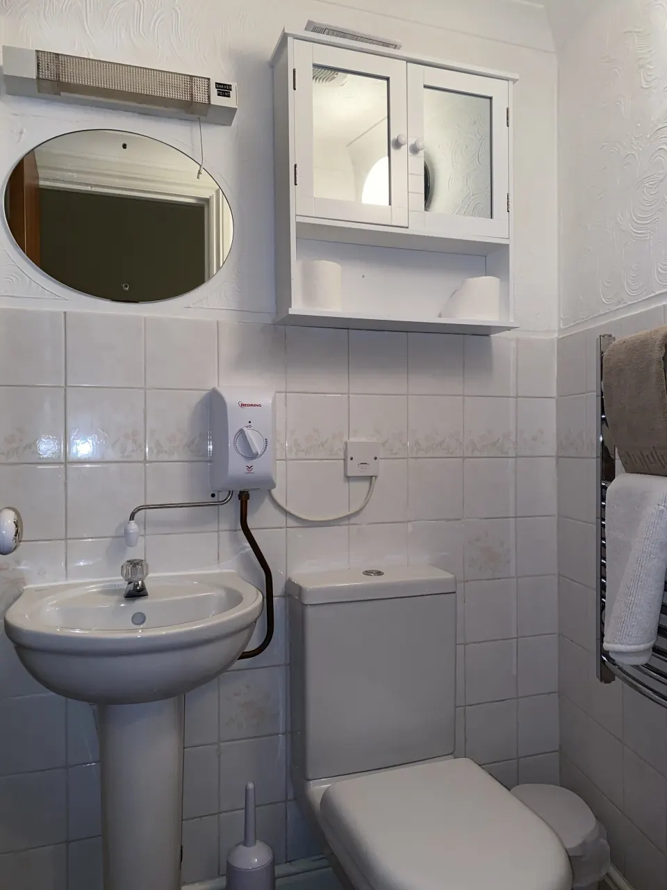 En-suite bathroom in the Family Apartment